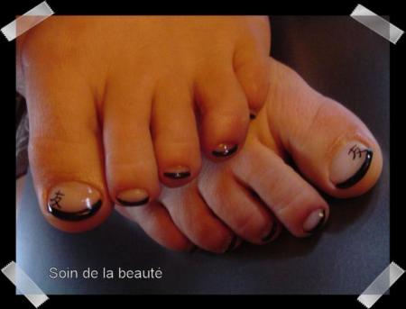 LES PIED SES MOCHE MES ONT PEUT LES RENDRE BEAUX !!!